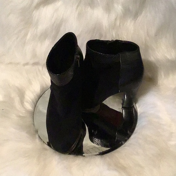 ✨SAM EDELMAN ✨BLACK ✨SUEDE ✨ANKLE ✨BOOTS ✨👢 - Picture 8 of 8